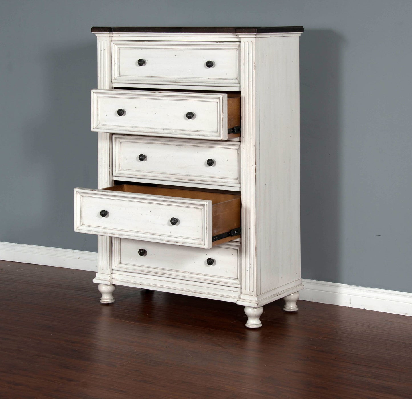 Carriage House - Chest - White / Dark Brown