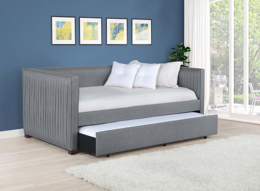 TWIN DAYBED W/ TRUNDLE