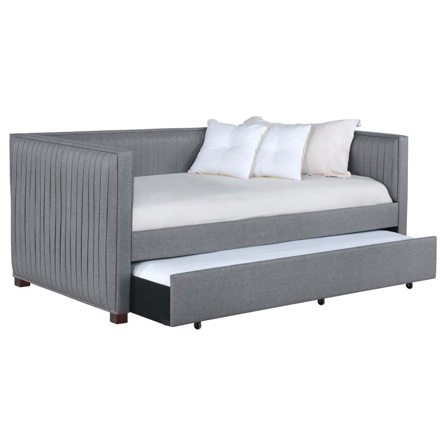 TWIN DAYBED W/ TRUNDLE