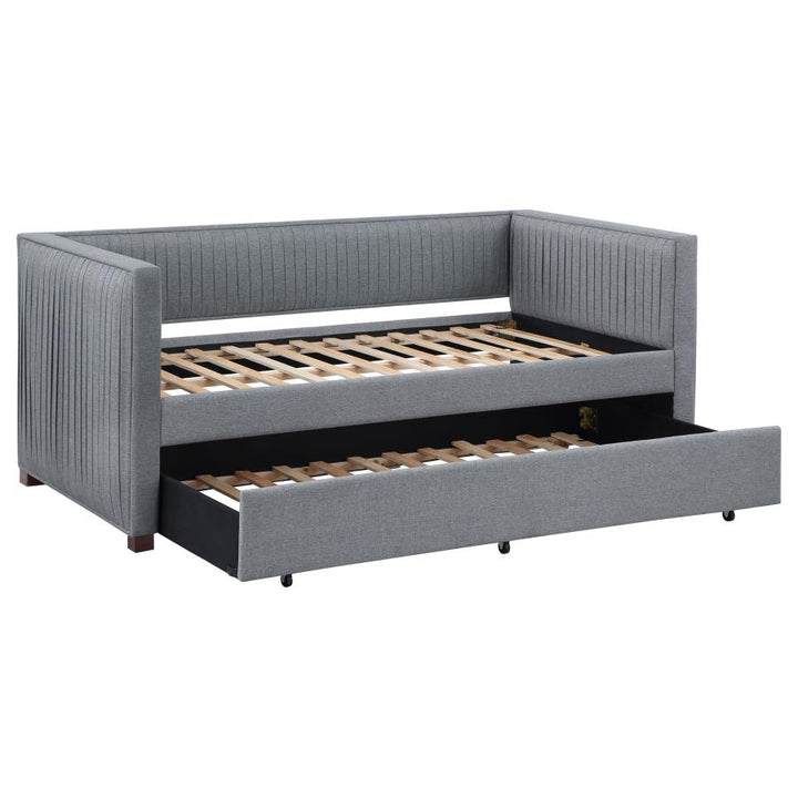 TWIN DAYBED W/ TRUNDLE