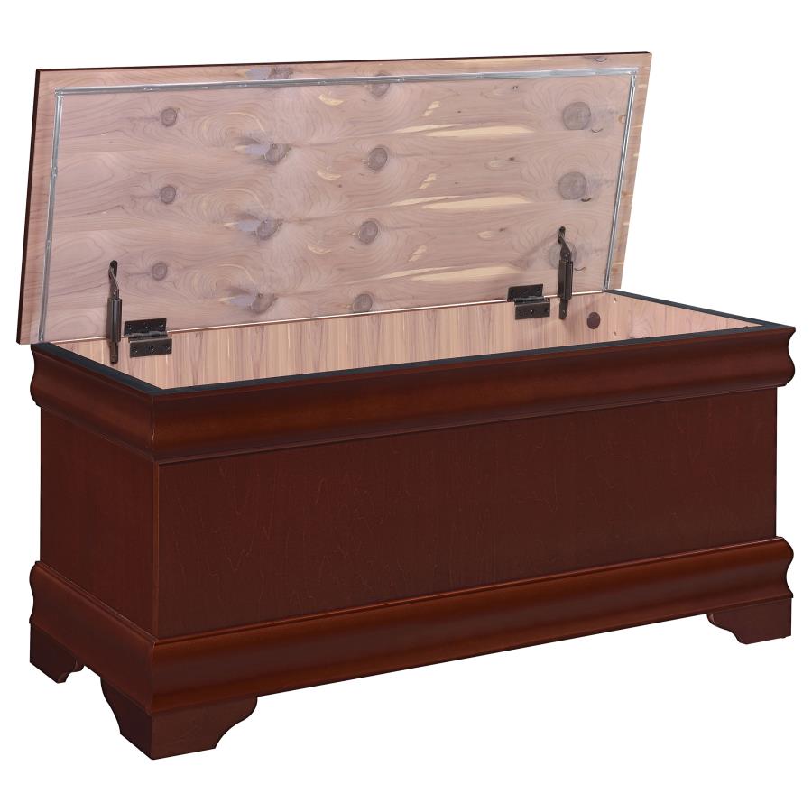 CEDAR CHEST