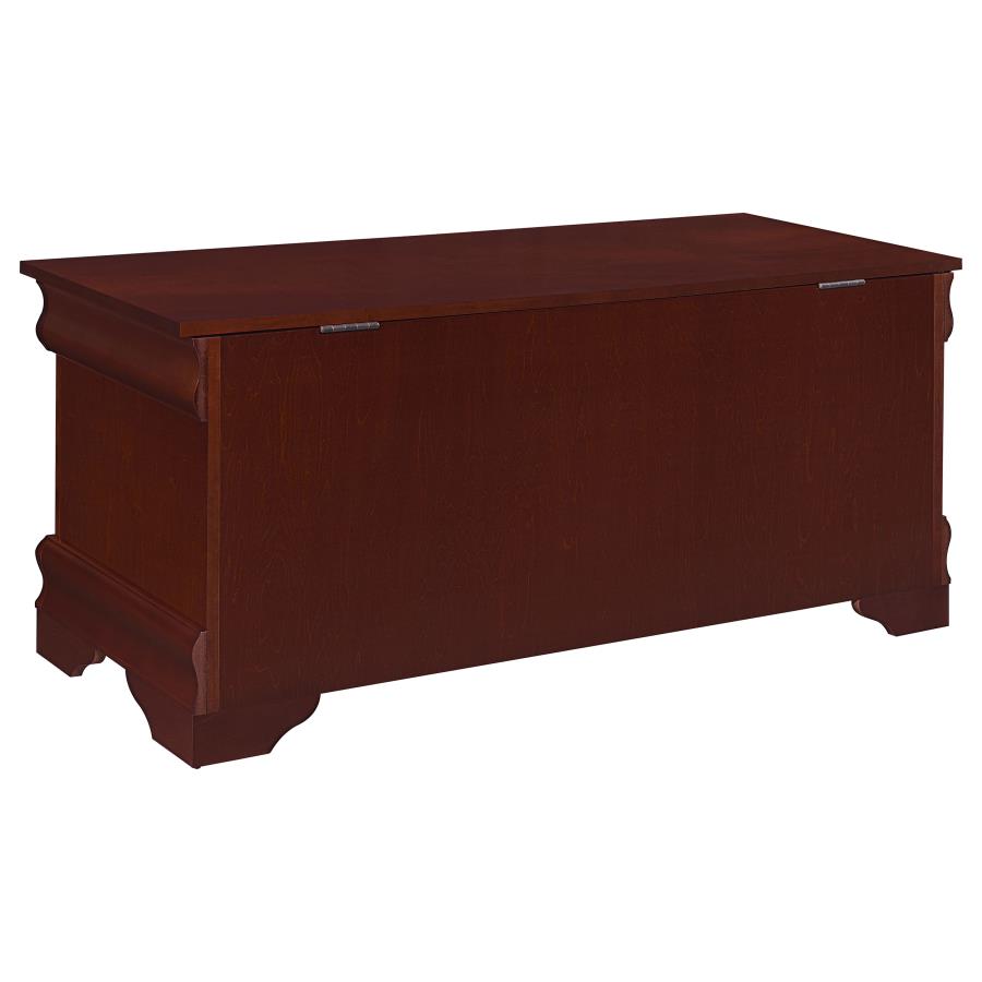 CEDAR CHEST