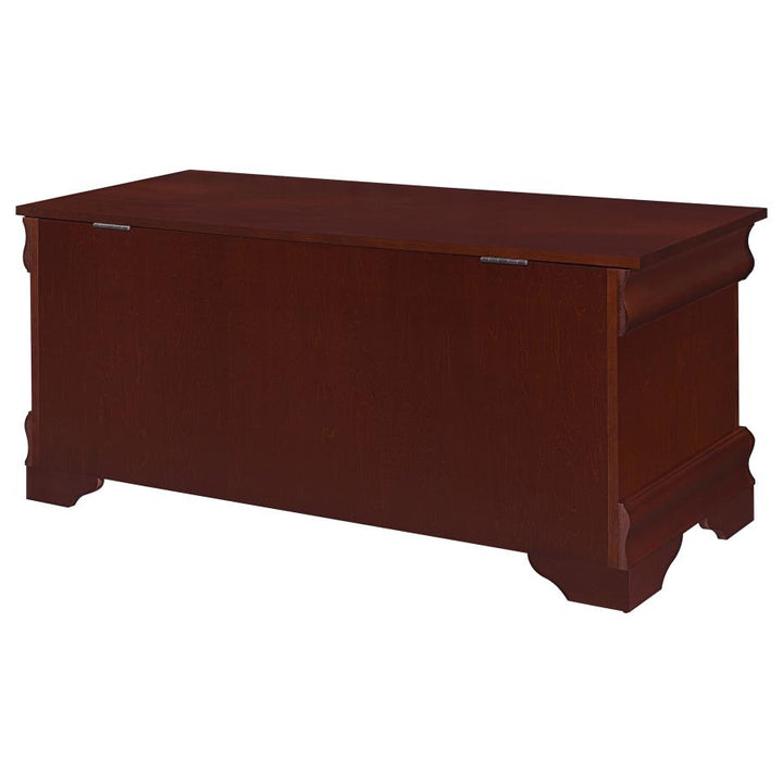 CEDAR CHEST