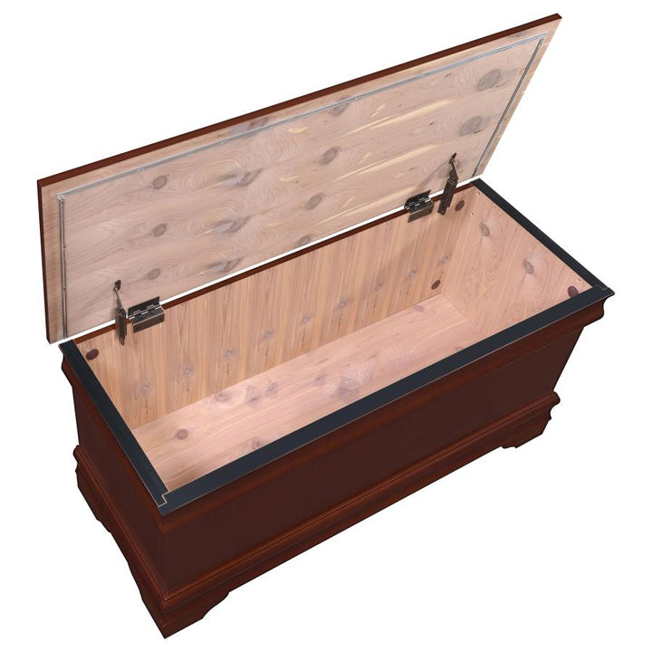 CEDAR CHEST